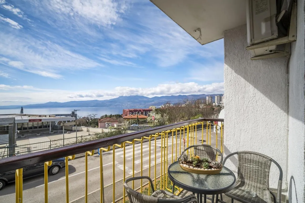 Apartments With Wifi Rijeka - 17629