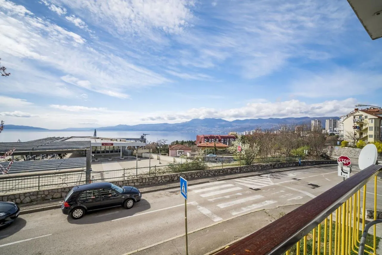 Apartments With Wifi Rijeka - 17629 Kroatien
